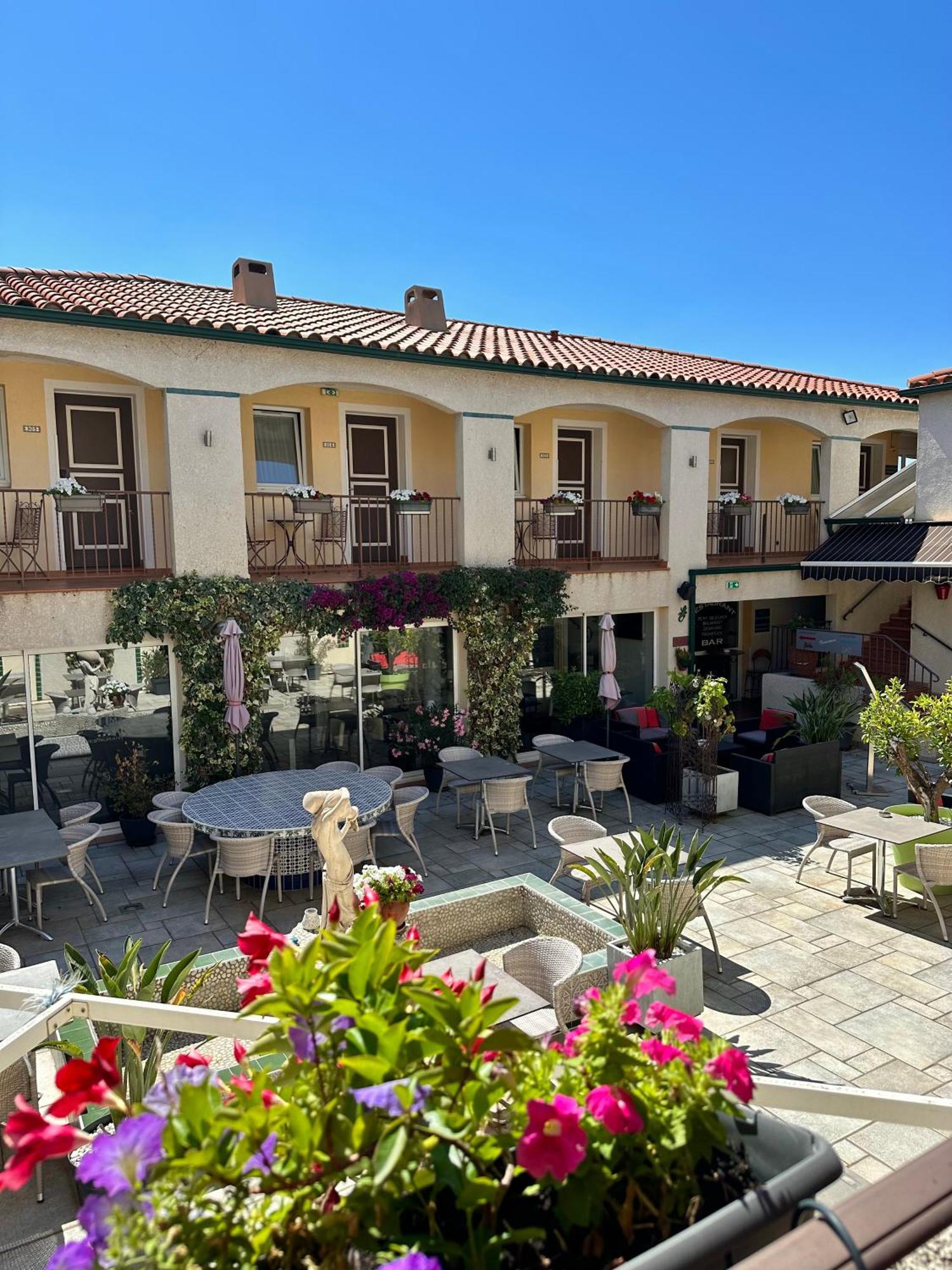 Logis Hotel Les II Mas - Perpignan Sud Cabestany Exteriér fotografie